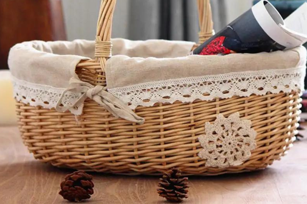 Comment habiller un panier d'osier en tissu ?