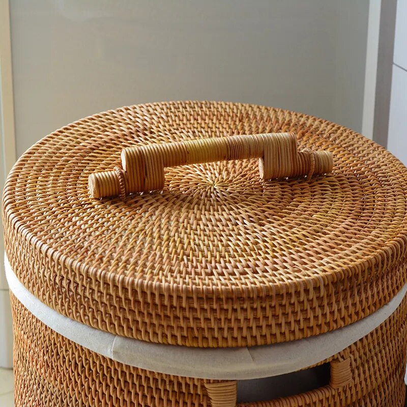 Panier à linge en osier avec couvercle